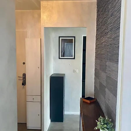 Spacious 2 Bedroom Apartment In Antibes With A Parking Appartement Antibes